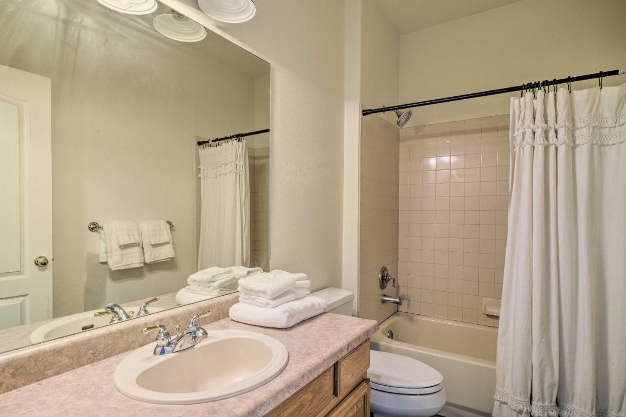 Colorado Springs Townhome About 10 Miles To Downtown! Εξωτερικό φωτογραφία