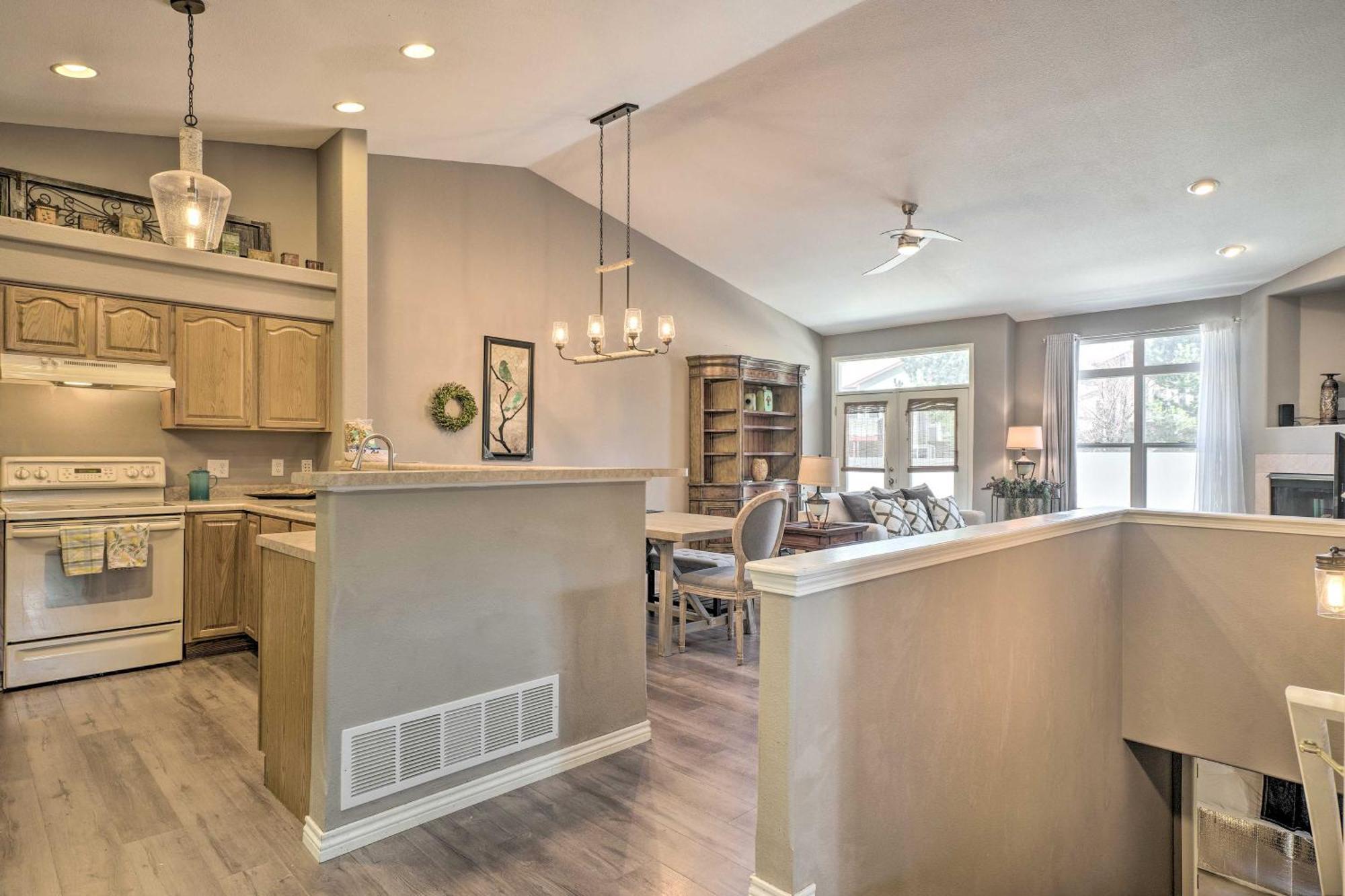 Colorado Springs Townhome About 10 Miles To Downtown! Εξωτερικό φωτογραφία
